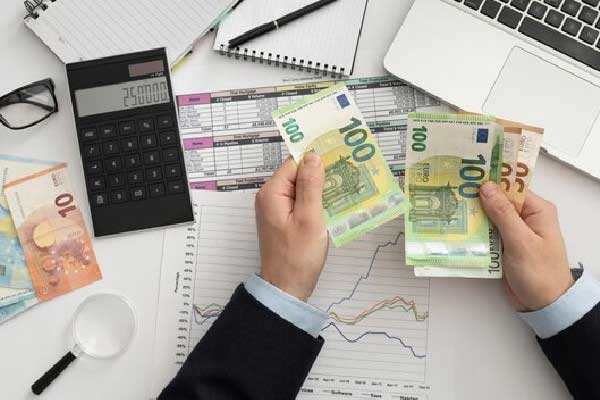 曾金策6月17日：洞察捕捉现货黄金高空行利润，今日现货黄金最新行情走势分析及操作策略建议附带解套